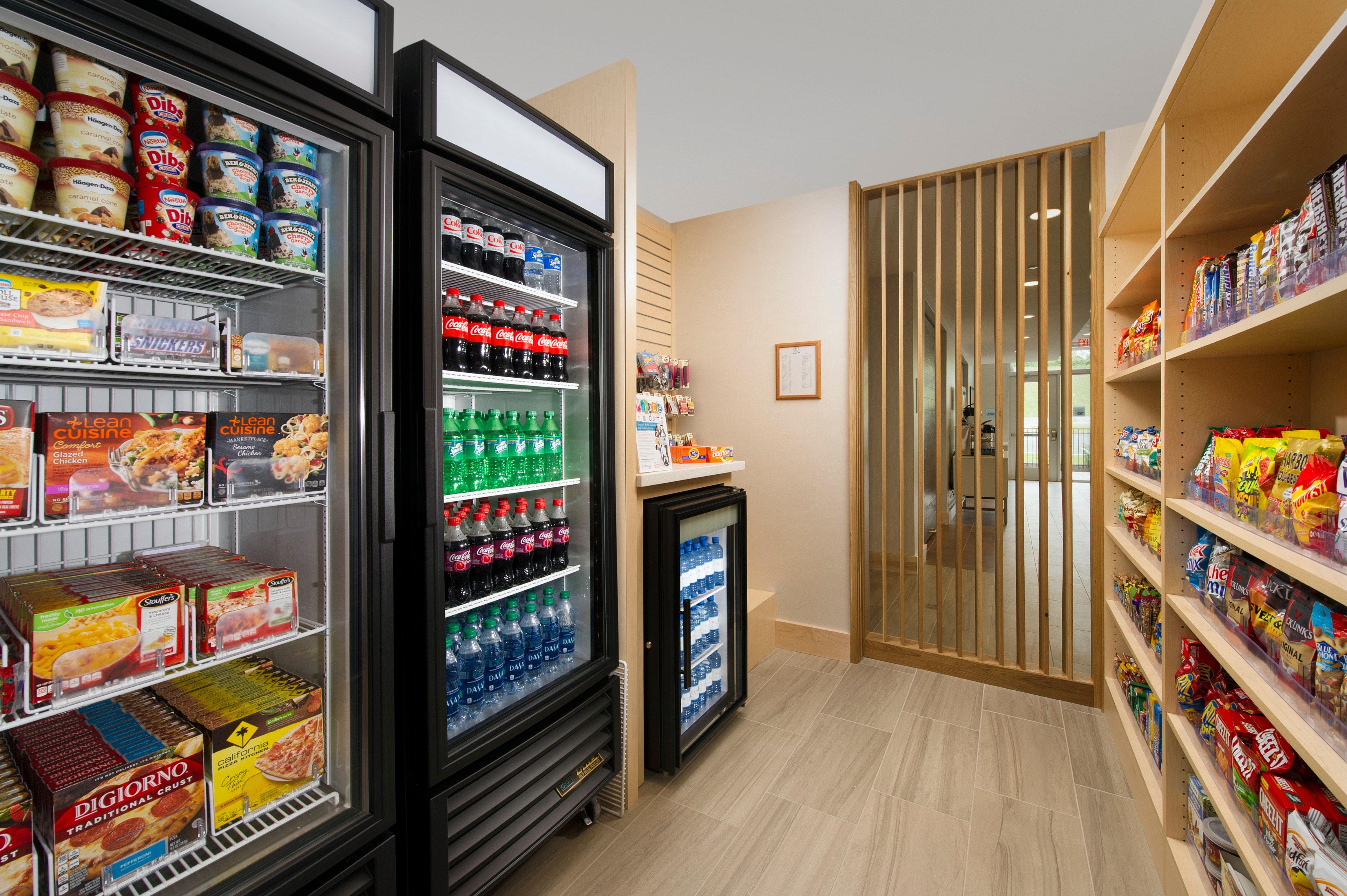 Holiday Inn Express & Suites By Ihg Altoona By Ihg Екстериор снимка